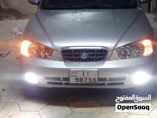 2002 هيونداي افانتي Limited
