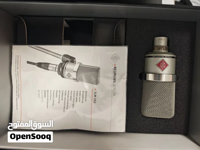 مايكرفونات نويمن tlm 102 و Mk4 و B2 مع كارتات صوت وسماعات (مستعمل نظيف جدا)