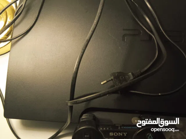 بلايستيشن 3سليم مستعمل استعمال نظيف مهكر معاه باقه العاب ويد اصليه وبسعر ممتاز والعاب ممتاز