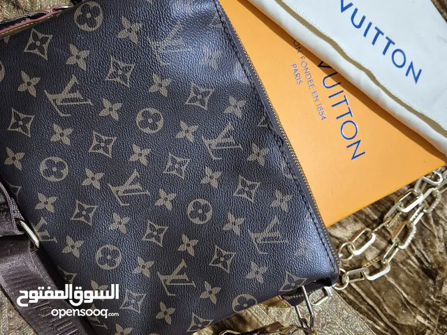 شنطة Louis Vuitton درجة أولى – بجودة ممتازة وسعر مغري!