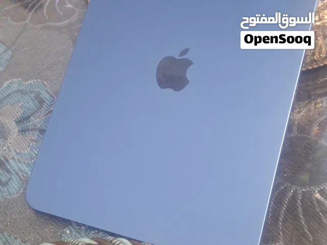 Apple iPad 128 GB in Al Karak