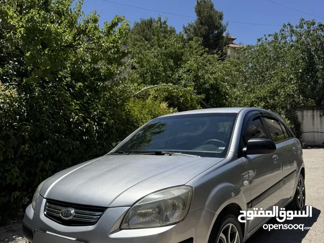كيا برايد 2007 متور 1600 بنزين حساسات خلفيه تحكم ستيرنج تدفئة كراسي فحص نظيف