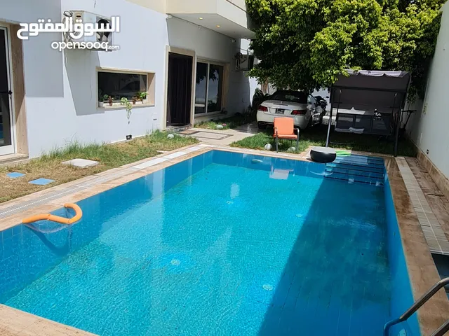 360 m2 4 Bedrooms Villa for Sale in Tripoli Al-Seyaheyya
