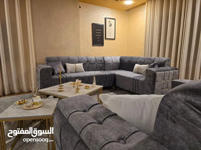 طقم كنب استخدام شهر ونص