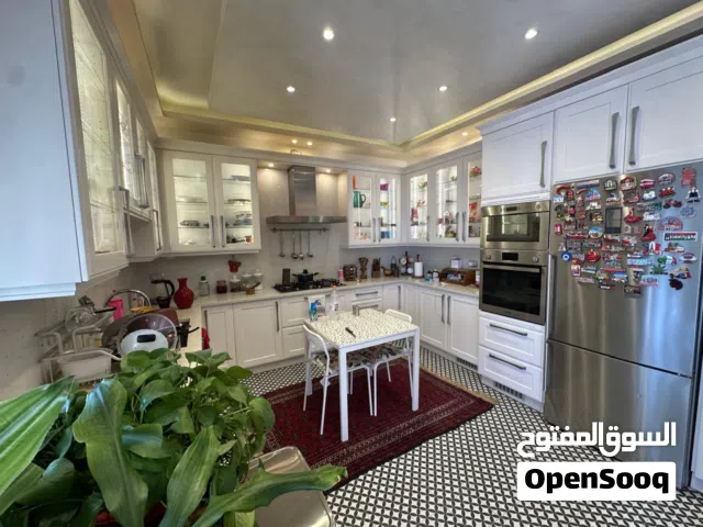 135 m2 2 Bedrooms Apartments for Rent in Amman Abdoun