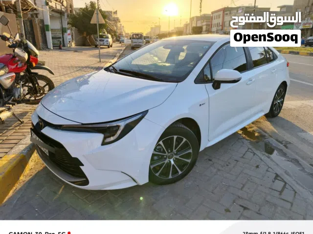 2025 تويوتا كورولا Hybrid