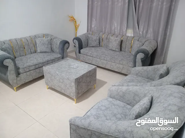طقم كنب 7 أشخاص و براد سامسونغ وغسالة سامسونغ وغاز