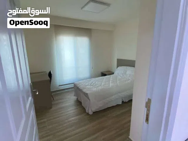 استوديو مفروشة بتشطيبات حديثه وعصريه للإيجار الشهري بشارع الجامعه وكافة مناطق عمان الغربيه