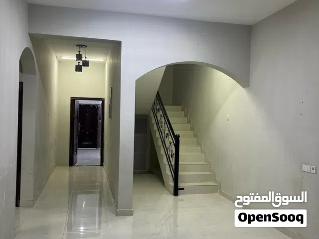 240 m2 4 Bedrooms Apartments for Sale in Al Sharqiya Ibra