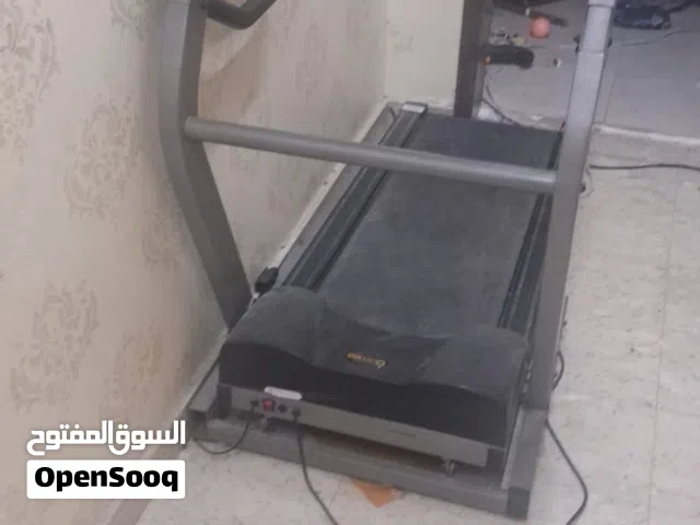 سير مستعمل يشيل وزن زين اشكل في صوره من تلفوني لاكن مافيه شي