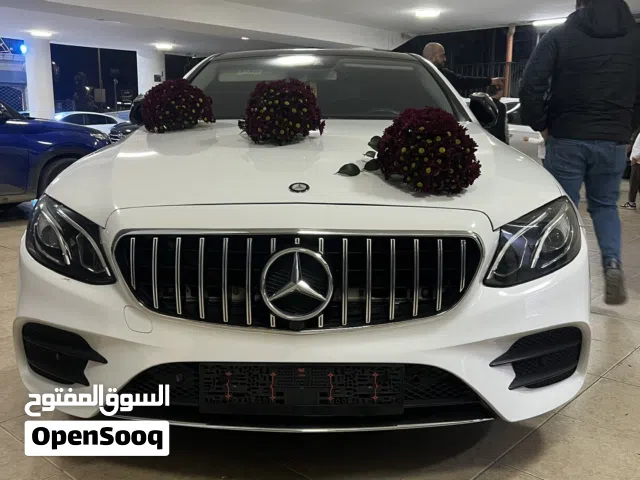 مرسيديس E200