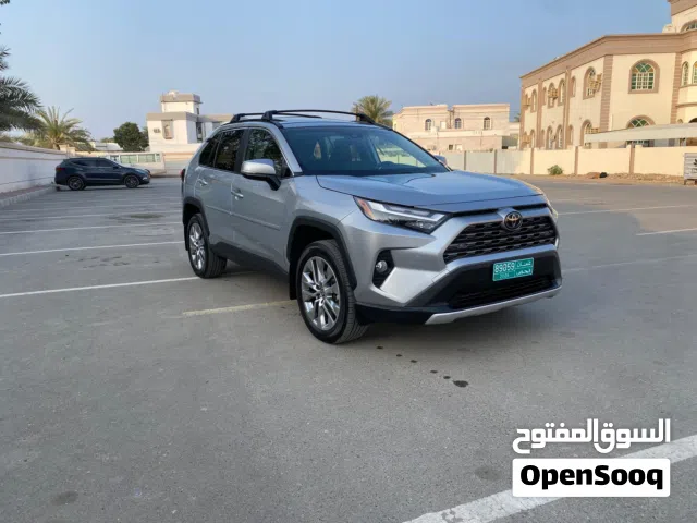 2023 Toyota RAV 4 XLE