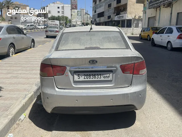 Used Kia Cerato in Tripoli