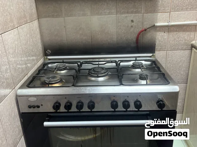 فرن بحاله ممتازه كل عيون شغال