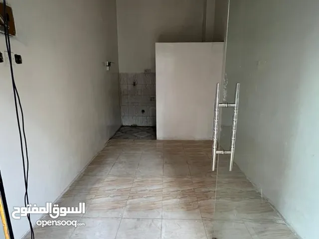 محل في الشيخ عثمان للإيجار موقع ممتااز