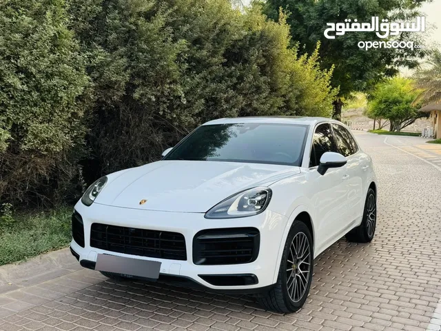 للبيع بورش كايين خليجي موديل2021 6 سلندر توربو فول مواصفات اعلى فئه أبيض داخل جلد