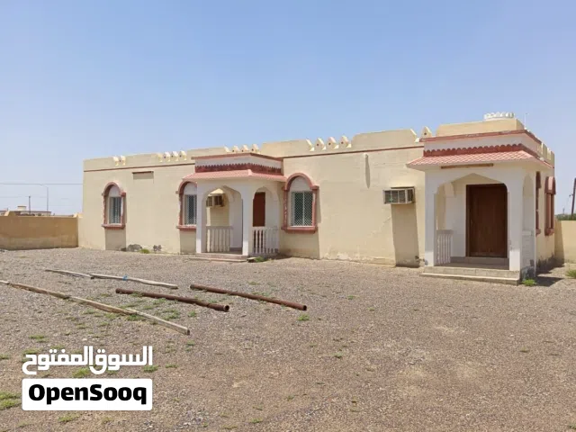 Mixed Use Land for Sale in Al Dakhiliya Adam