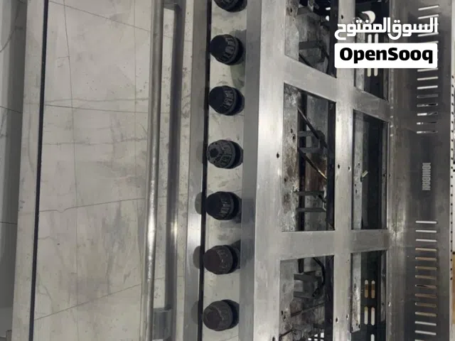 للبيع طباخ (فرن) كوري 6 عيون وطاولة طعام 8 اشخاص