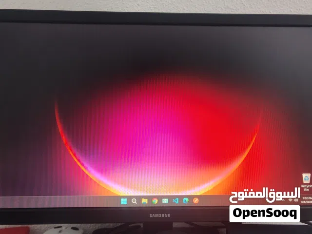Samsung 19.5 inch high quality display monitor.