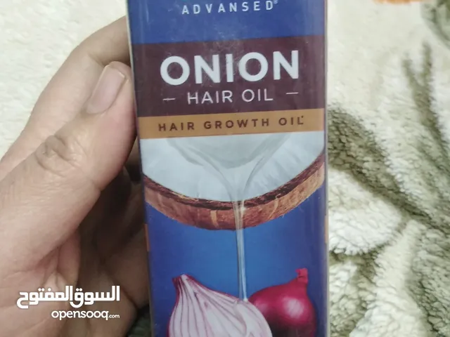 باراشوت زيت جوز هند هو منتج فريد يجمع بين فوائد زيت جوز الهند الطبيعي وفوائد البصل لتعزيز صحة ونمو ا