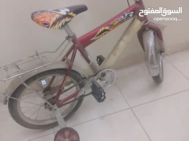عدد 2 دراجه واحد بناتي والثاني ولادي