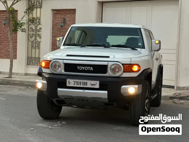 Used Toyota FJ in Tripoli
