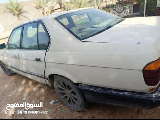 Sedan BMW in Basra