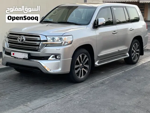Used Toyota Land Cruiser in Muharraq