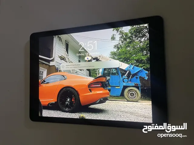 Apple iPad 2 128 GB in Manama