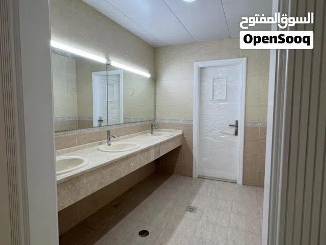 200 m2 5 Bedrooms Villa for Sale in Abu Dhabi Mohamed Bin Zayed City
