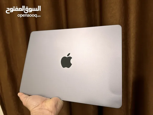 2022 MacBook Air M2//15.4inch بسعر مغري جدا