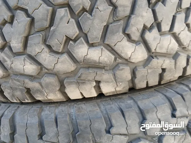 اربع تواير مقاس 285:75/16 شبه جديد