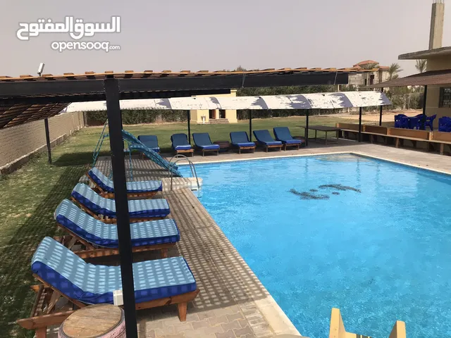 5 Bedrooms Chalet for Rent in Giza 6th of October