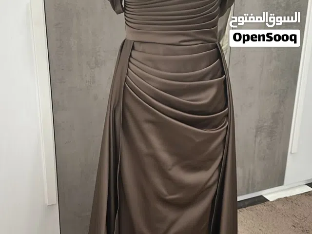 فستان للمناسبات