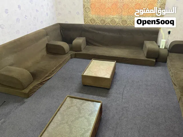 جلسة مجلس نظيفة للبيع