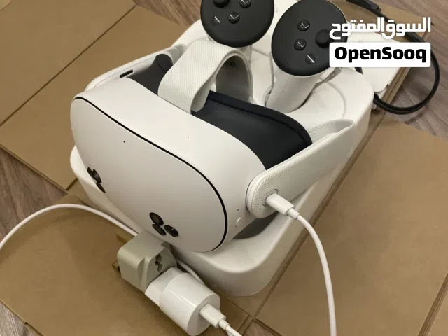 Oculus Quest 3S شبه جديد – استخدام بيع عاجل خفيف + كل الأغراض
