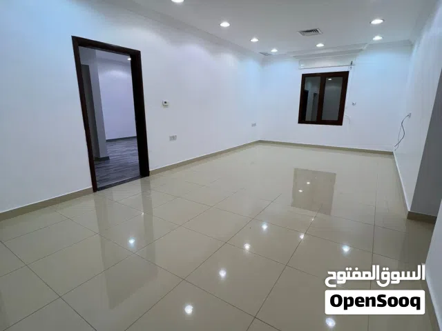 200 m2 3 Bedrooms Apartments for Rent in Farwaniya Omariya