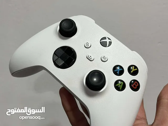 سماعة hyper x كلاود 2 ,يد تحكم xbox الاصلية , هاردسك خارجي , مراوح تبريد