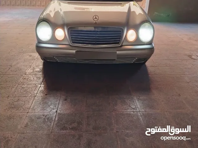 مرسيدس بنز e200 للبيع