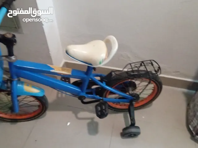 اللي بده ياها يبعث لي واللي ما بدا اياها ما 600يبعث لي وسعرها