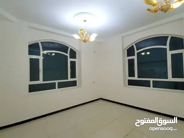 150 m2 3 Bedrooms Apartments for Rent in Sana'a Bayt Baws