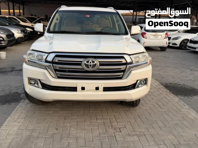 2019 Land Cruiser GXR, 6-cylinder. Clean