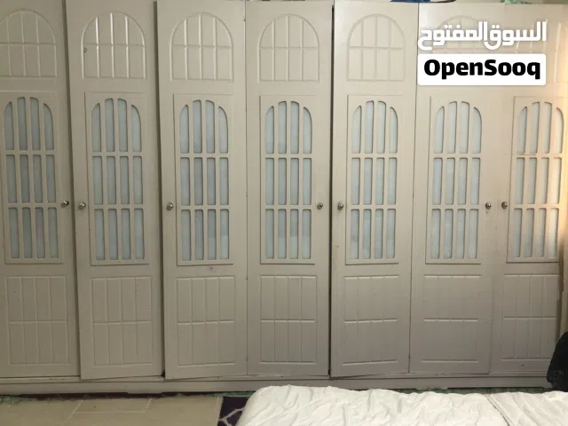 كبت 7 ابواب خشبه زين والشكل ولا غلطة الوصف مهم