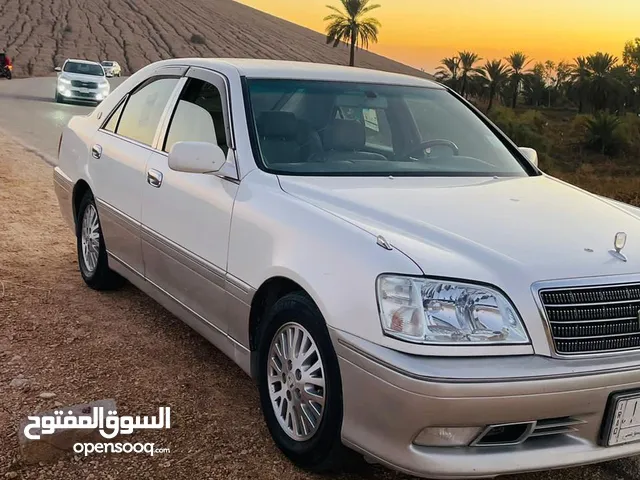 Used Toyota Crown in Babylon