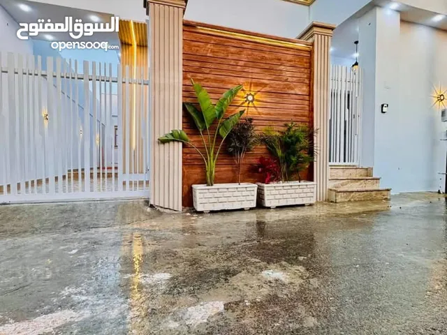 175 m2 3 Bedrooms Townhouse for Sale in Tripoli Ain Zara