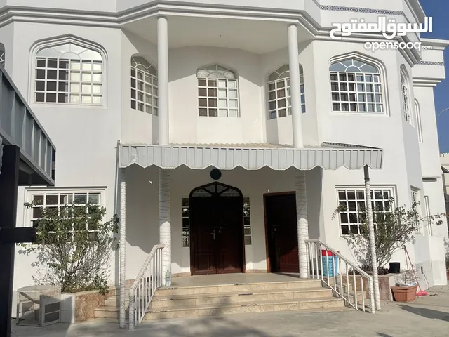 340 m2 More than 6 bedrooms Townhouse for Rent in Muscat Ghubrah