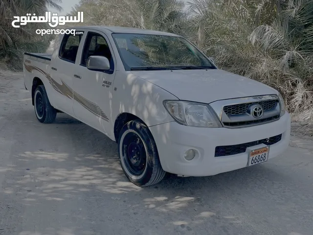 للبيع هايلكس 2011 /2.7