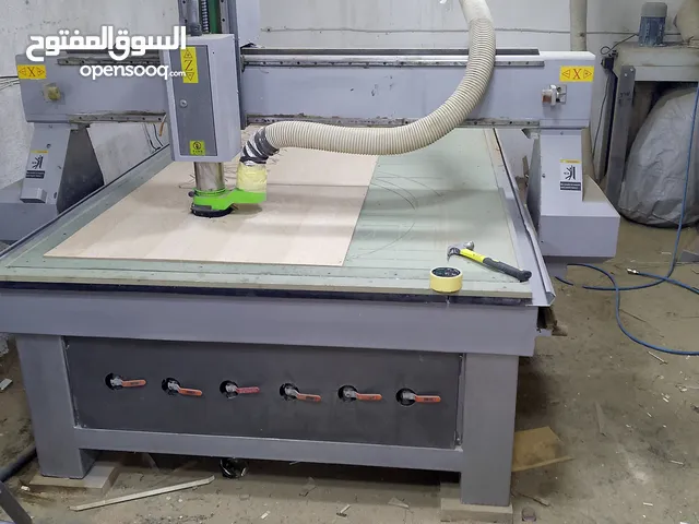 ماكينا cnc للبيع مساحا 3000متر عرض130