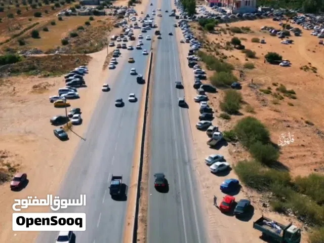 5هكتار عالساحلي مباشرة للبيع