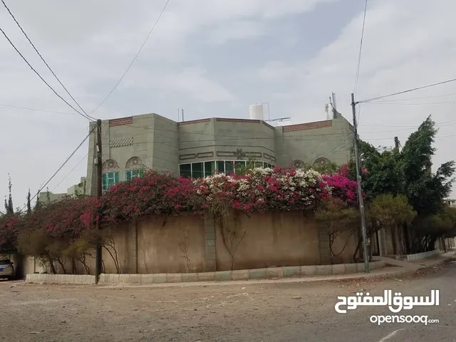 400 m2 More than 6 bedrooms Villa for Sale in Sana'a Amran Roundabout